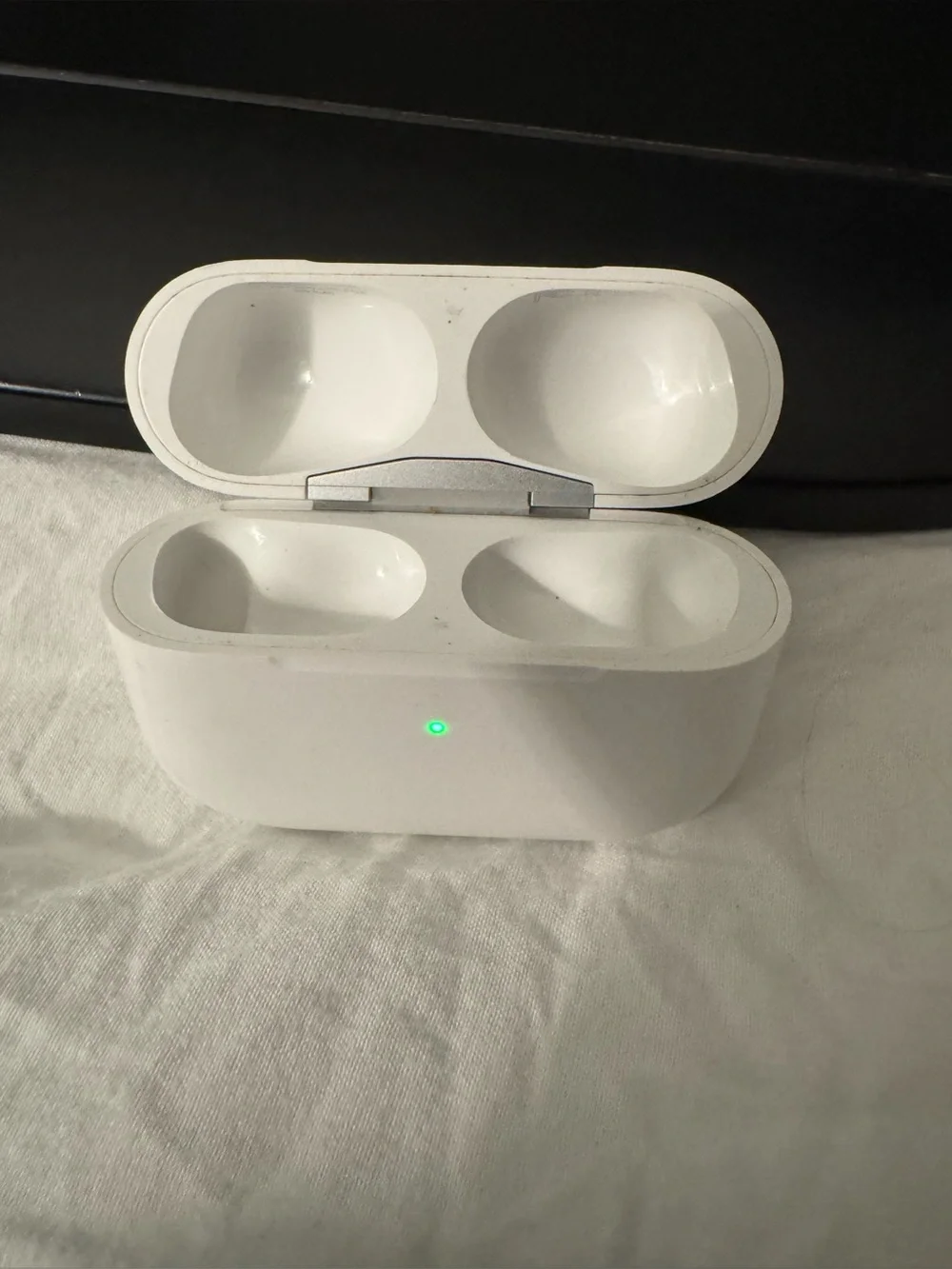 Apple AirPods 1st Gen RIGHT Earbud + 398 mAh EMC 2862 Charging Case